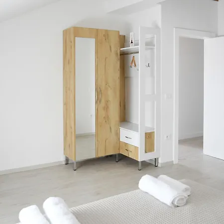 Old Olive بيت ضيافة