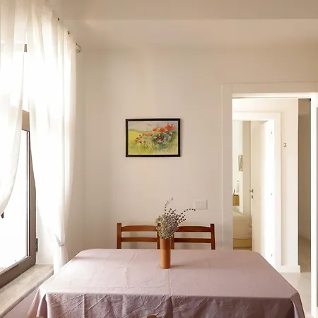 בית הארחה Old Olive טיראנה