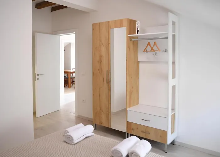 Old Olive Gasthuis Tirana